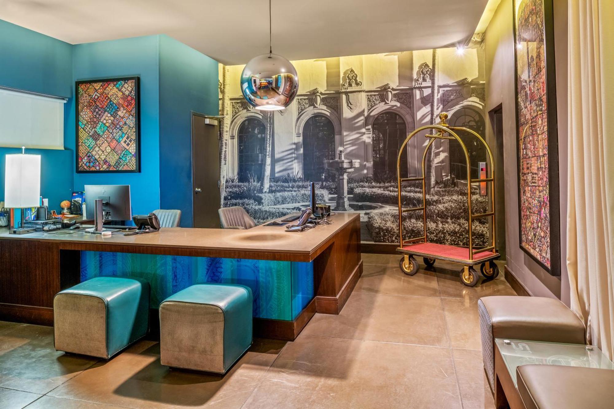 Sirtaj - Beverly Hills Los Angeles Dış mekan fotoğraf