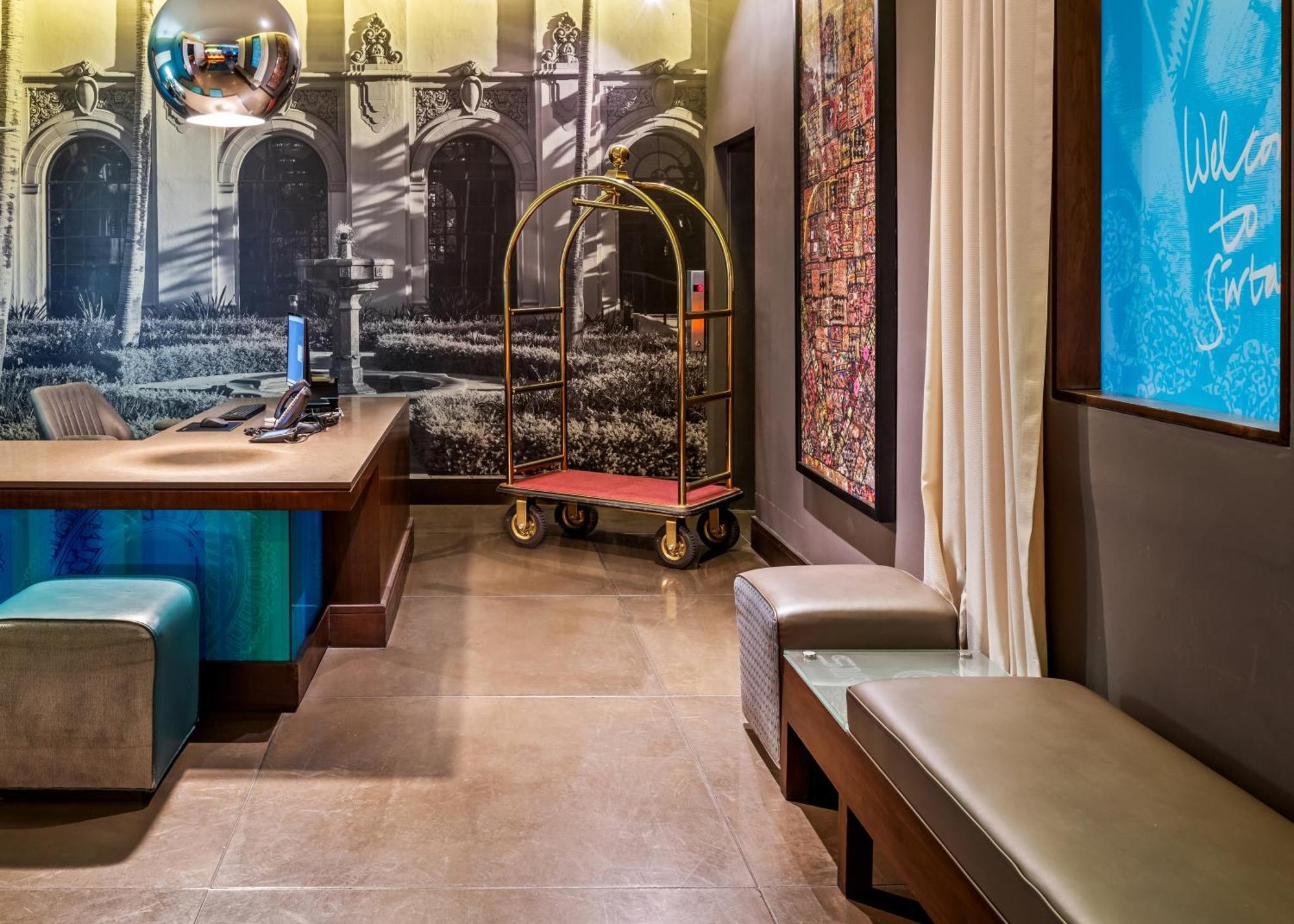 Sirtaj - Beverly Hills Los Angeles Dış mekan fotoğraf